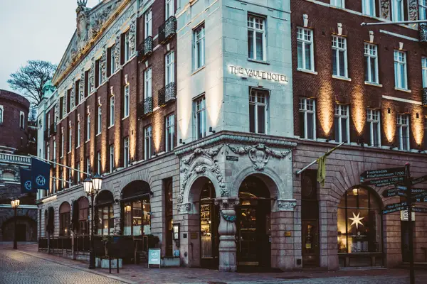 The Vault Hotel - Spring Sale - FRONT