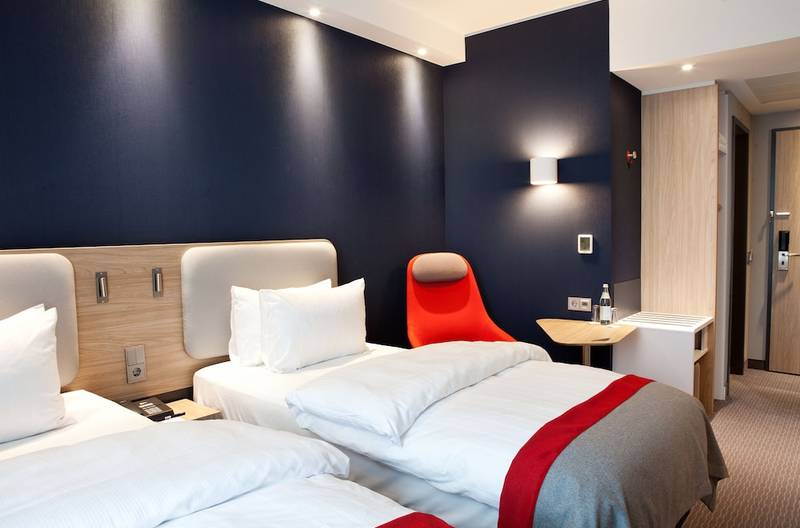 Holiday Inn Express Kaiserslautern Strassburger Allee 10 Holiday Inn Express Kaiserslautern, an IHG Hotel i Kaiserslautern
