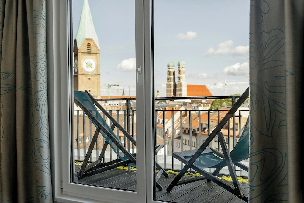 Bild på SPECIAL ONE with a balcony