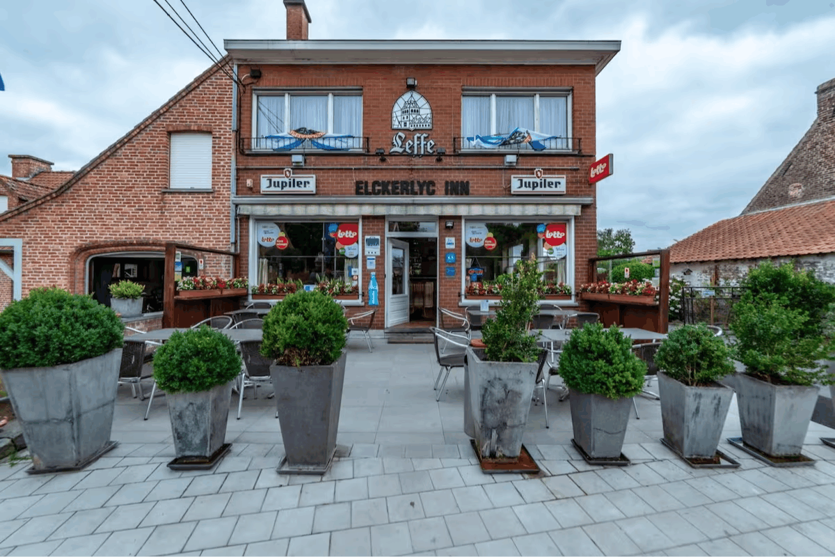 Byggnad