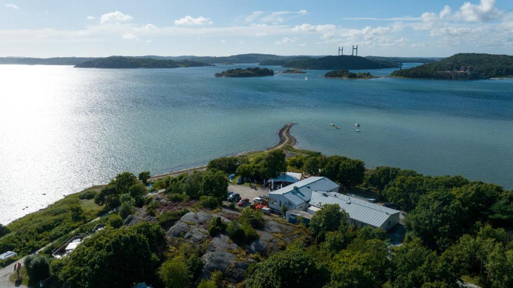 Surfviken Camping, Bed And Breakfast Och Restaurang I Stenungsund ...