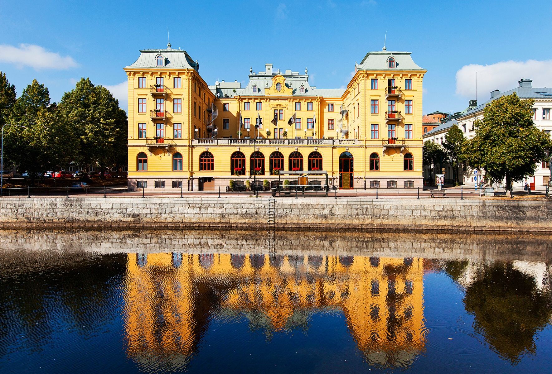 Byggnad